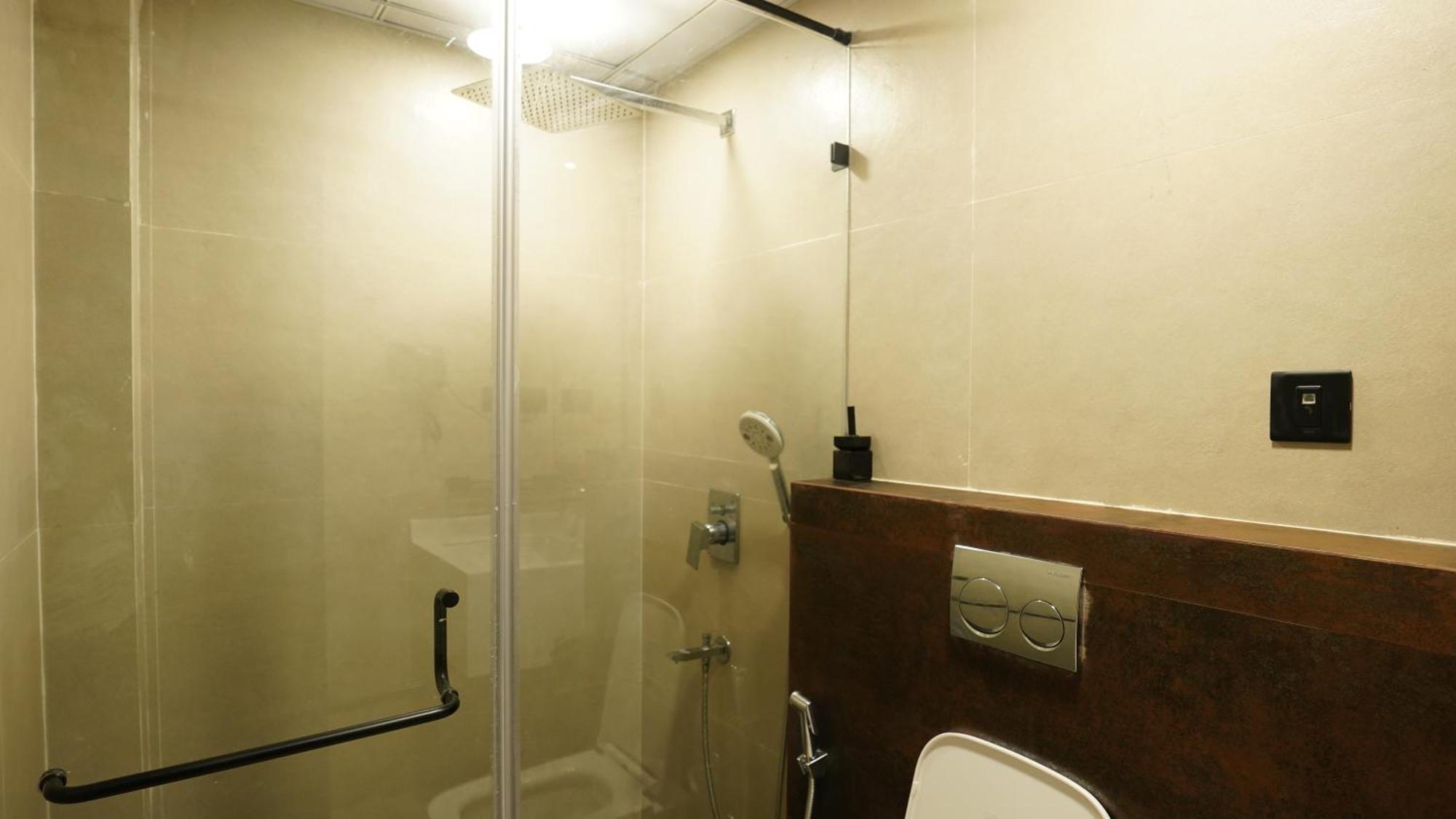 Aquila Grand Suites - Noida Sector 136 ภายนอก รูปภาพ