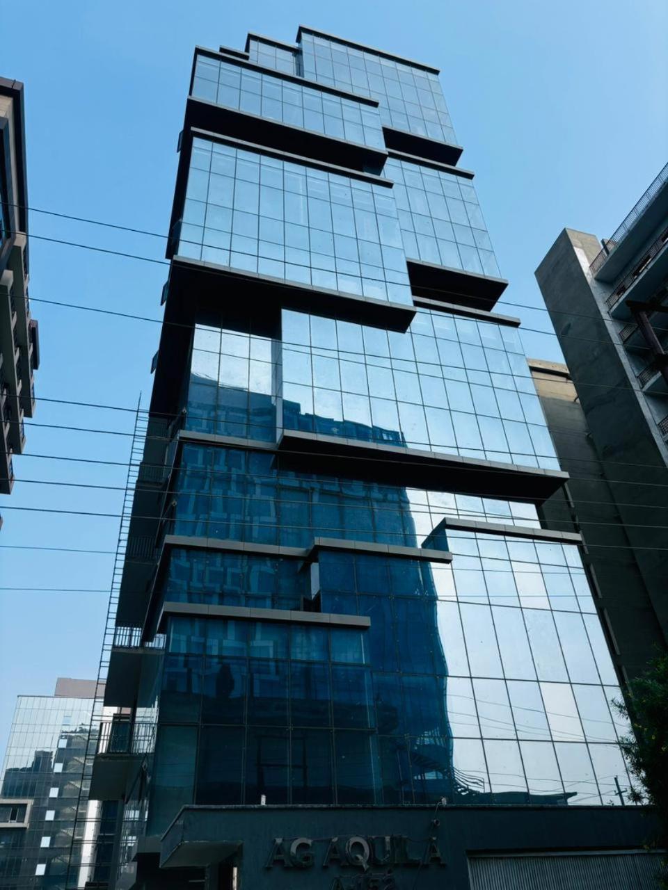 Aquila Grand Suites - Noida Sector 136 ภายนอก รูปภาพ